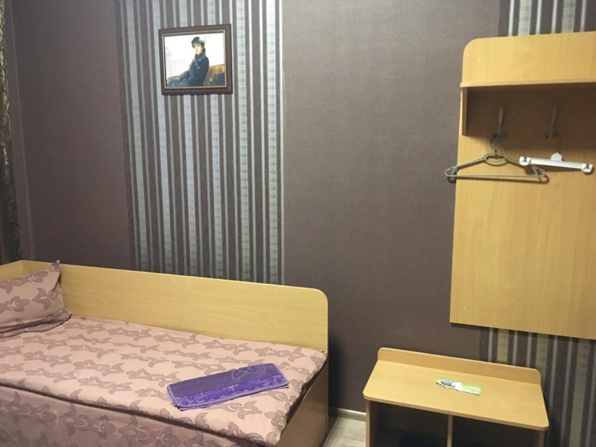 Hotel As 1 乌日霍罗德 外观 照片